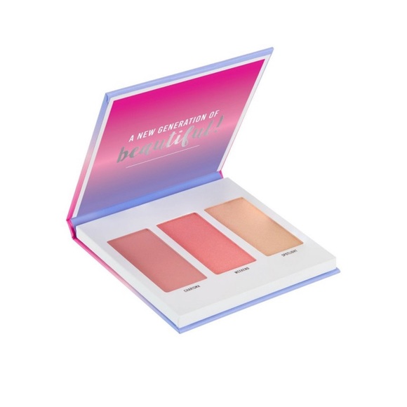 C’est Moi 3 Shade Cheek Palate 10.5 G/0.37 OZ. - Picture 8 of 8